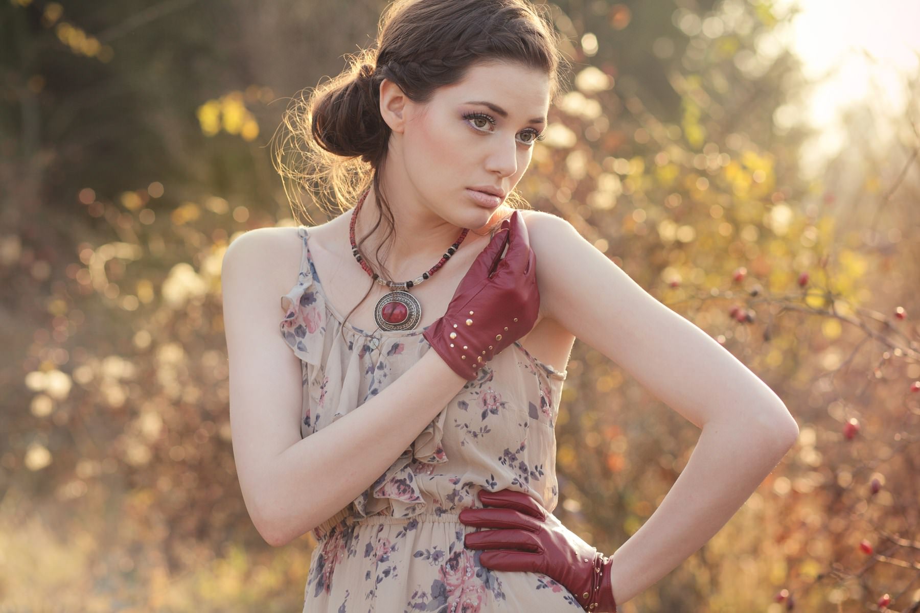 Modèle Isabelle, MUAH Chloé Paccard , Canon EOS 5D Mark II, 85 mm,  1/320s, f/3.5 , 200 ISO