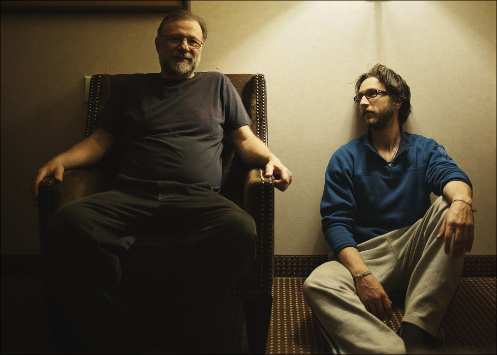 Canon EOS 5D Mark II - Canon EF 35mm f/2 @ f/2.0 - 1/30s - ISO 400